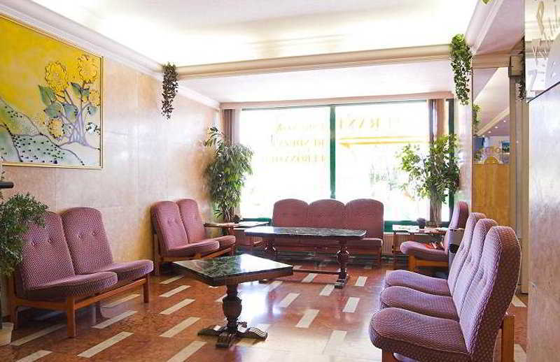 โฮเทล แน็ป Hotel บูดาเปสต์ ภายนอก รูปภาพ