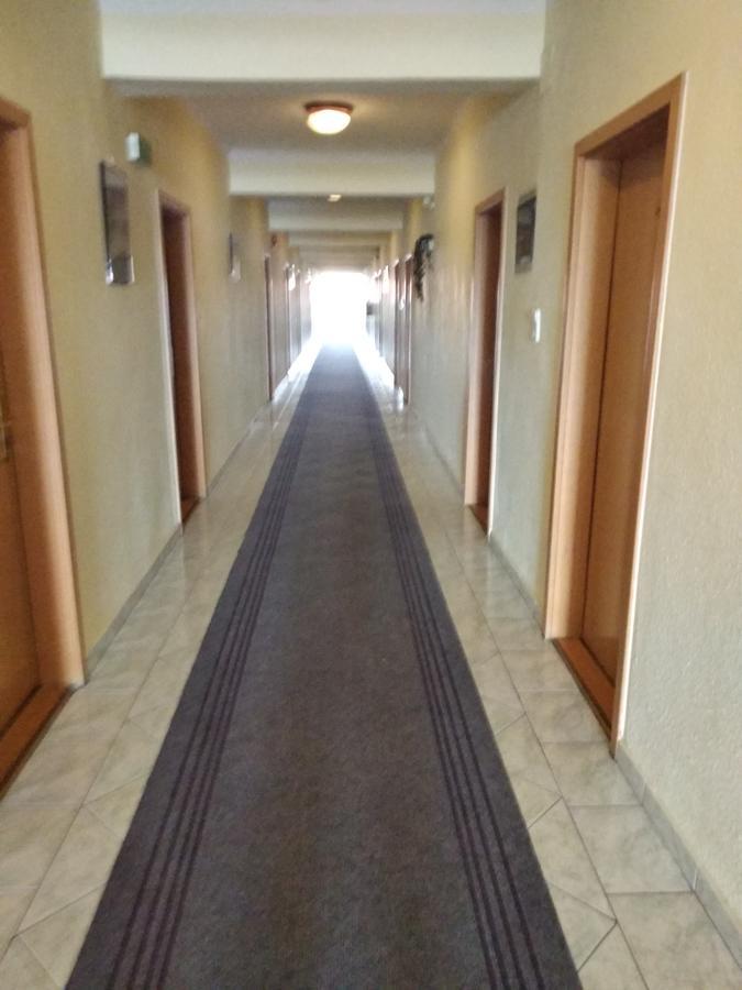 โฮเทล แน็ป Hotel บูดาเปสต์ ภายนอก รูปภาพ